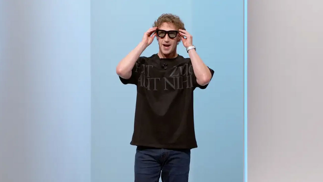 মেটার ‘ফিনিক্স’ মিক্সড রিয়েলিটি চশমার উদ্বোধন পেছাল