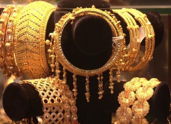 সোনার দামে আবার দরপতন! ৬ ডিসেম্বর