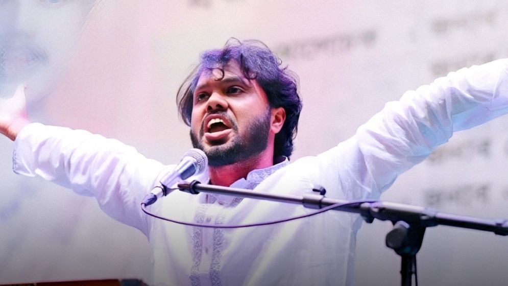 হাদিকে সিঙ্গাপুরে নিয়ে যাওয়া হয়েছে এয়ার অ্যাম্বুলেন্সে