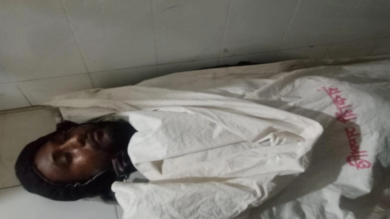 চাঁদপুরে ত্রিমুখী সংঘর্ষে এক যাত্রী নিহত, আহত এক