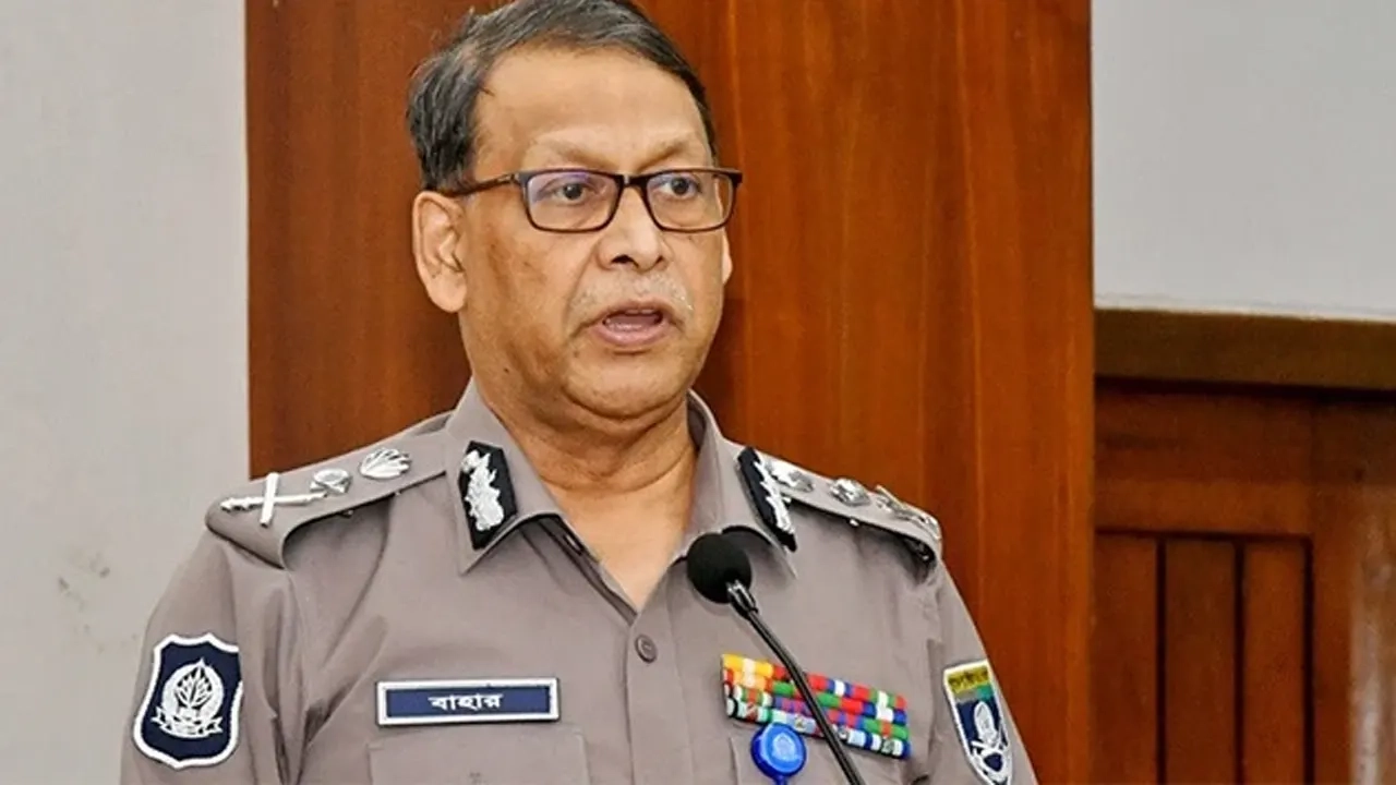 আইজিপি বাহারুল আলমের পদত্যাগপত্র জমা, মন্ত্রণালয় পায়নি