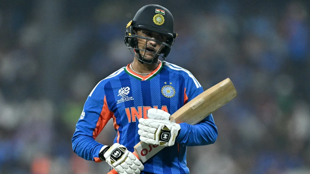 প্রথম ওভারেই অভিষেকের আউট, পাওয়ার প্লেতে ভারতের ৫২ রান