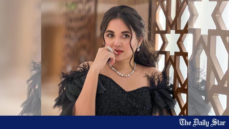 অভিনেত্রী তানিয়া বৃষ্টির ব্রেন টিউমারের অস্ত্রোপচার চলছে