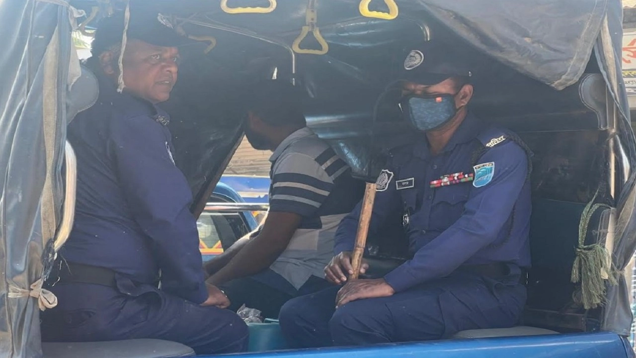 শরীয়তপুরে বিএনপির দু‘পক্ষের সংঘর্ষে দুই আহত, যুবদল সভাপতি আটক