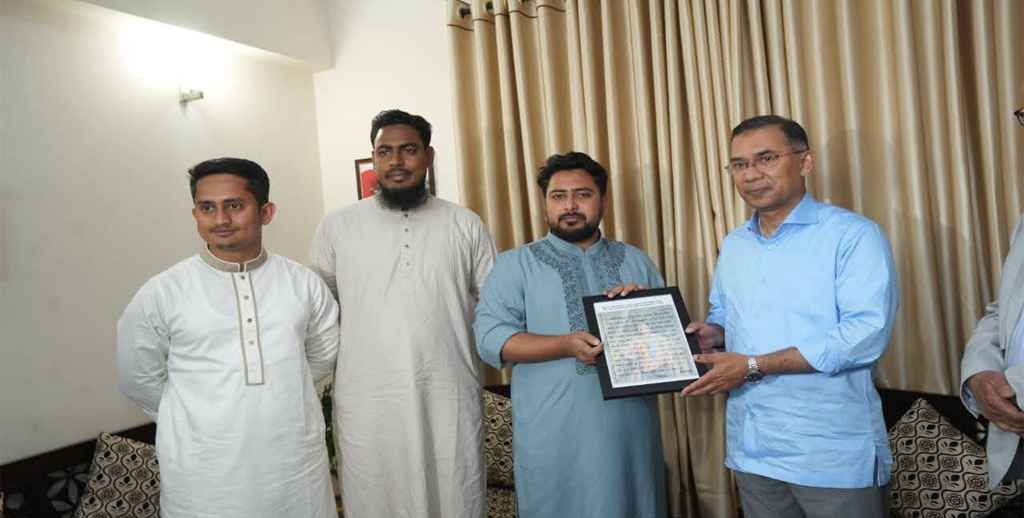 নাহিদের বাসায় তারেক রহমান, এনসিপি সাধুবাদ জানিয়েছে