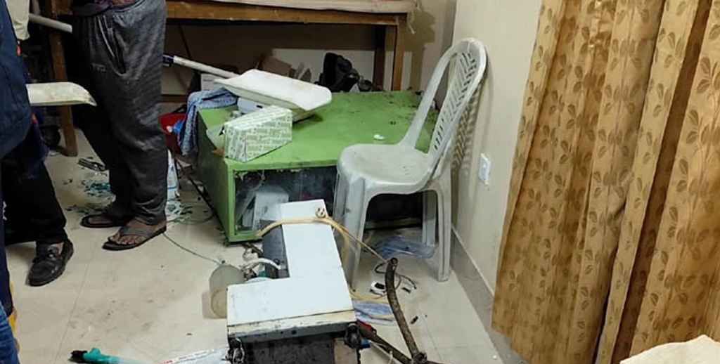 মেহেরপুরে সার্জারিতে রোগীর মৃত্যু, ক্লিনিক ভাঙচুর