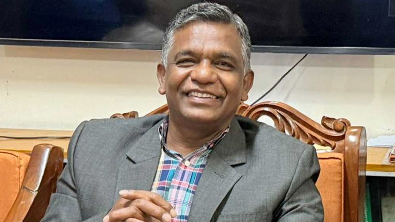 পরিবারের সঙ্গে সময় কাটাতে অস্ট্রেলিয়া গেলেন বিসিবি সভাপতি বুলবুল