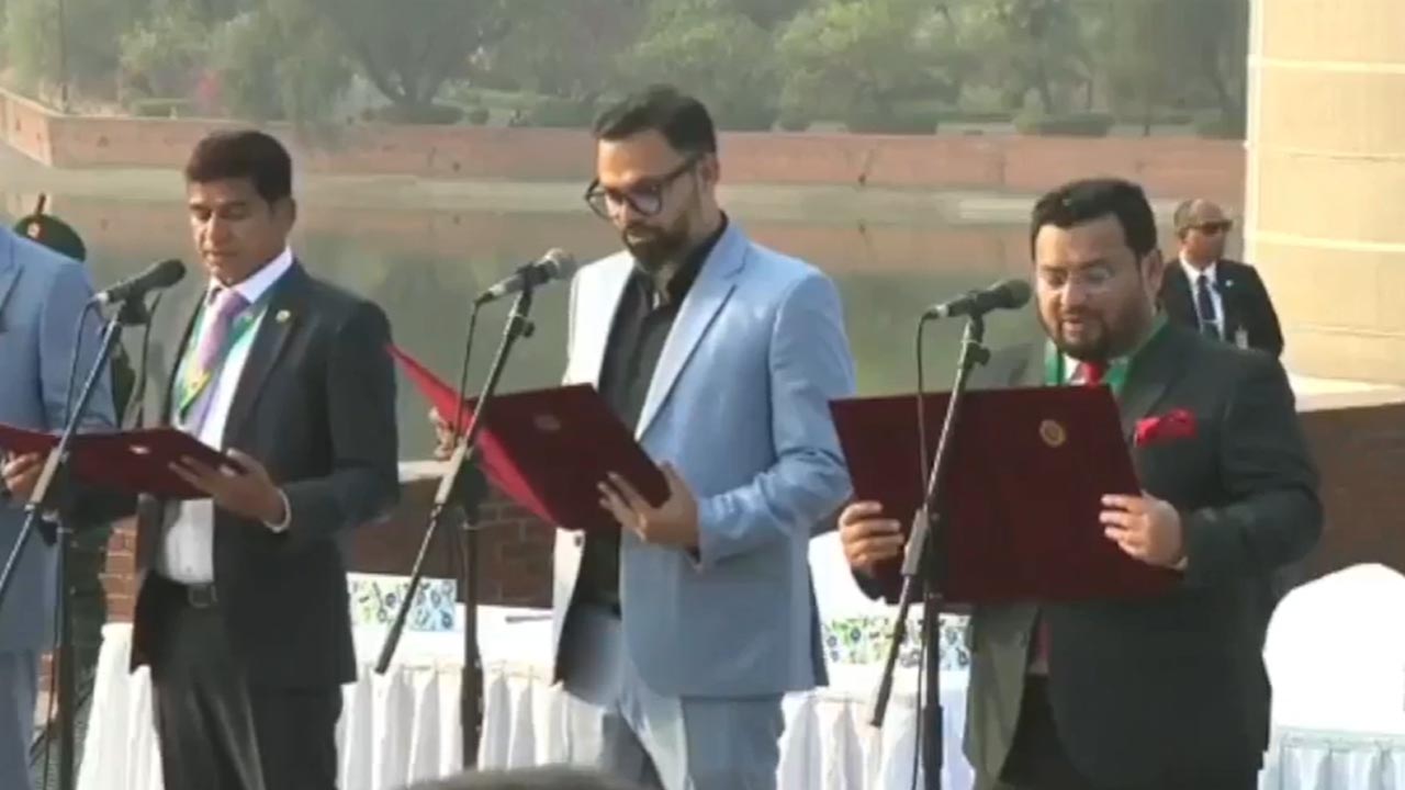 আমিনুল হকের প্রতিমন্ত্রী পদে শপথ নিয়ে আশার বাণী