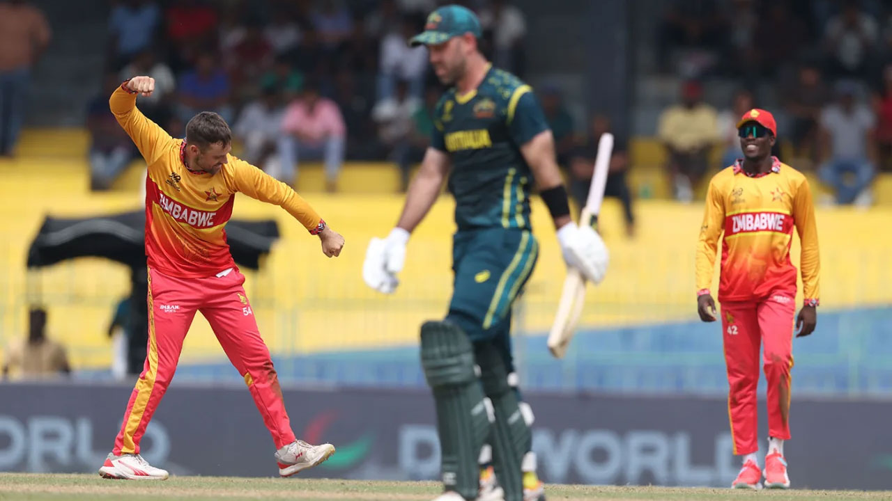 বিশ্বকাপ থেকে বিদায় অস্ট্রেলিয়ার, সুপার এইটে জিম্বাবুয়ে