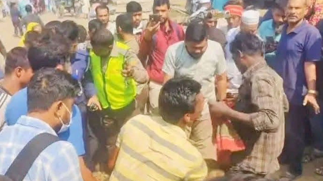 গাজীপুরে ট্রেনে কাটা পড়ে পুলিশ কর্মকর্তার হাত-পা বিচ্ছিন্ন