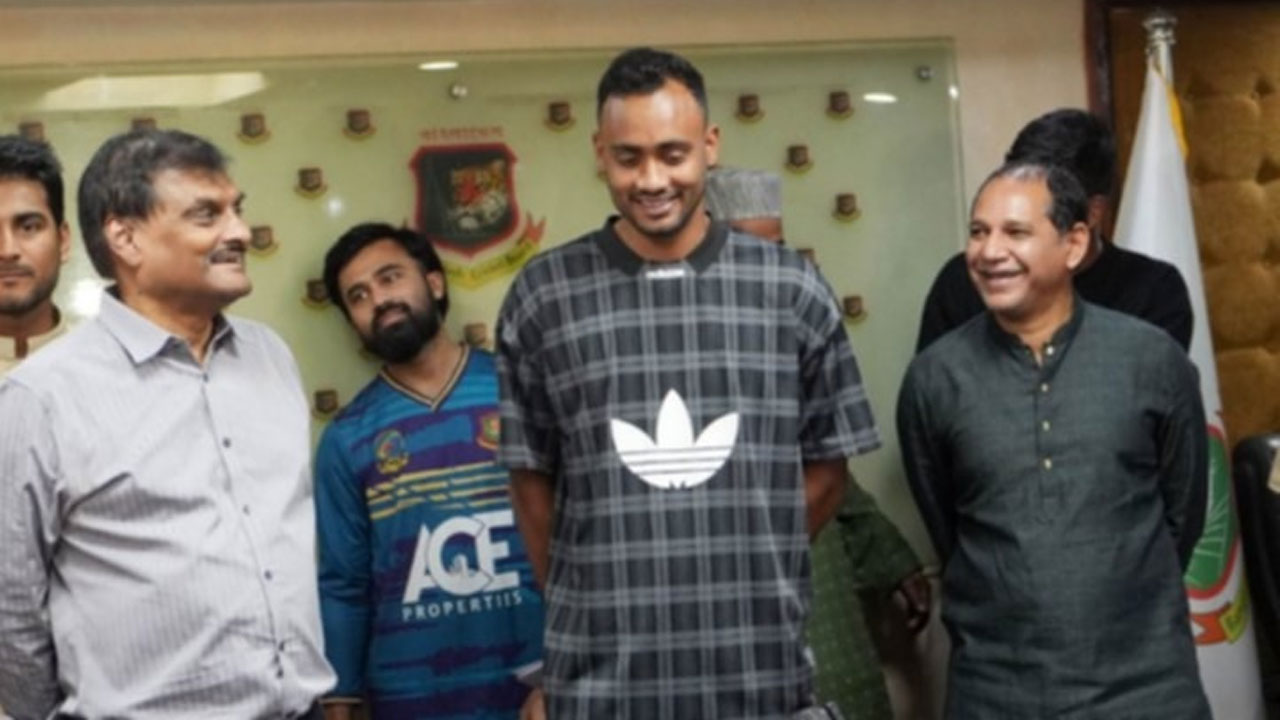 বিপিএলের পারিশ্রমিক এখনো পাননি পেসার শরিফুল