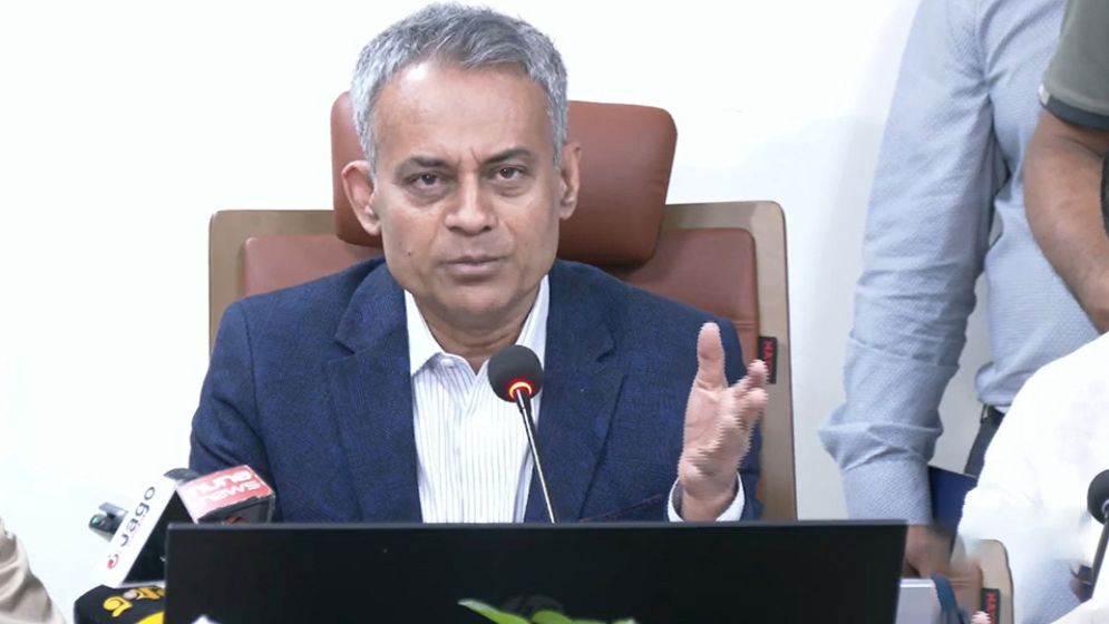 সড়কে শৃঙ্খলা ফেরাতে ১৮০ দিনের পরিকল্পনা সরকারের