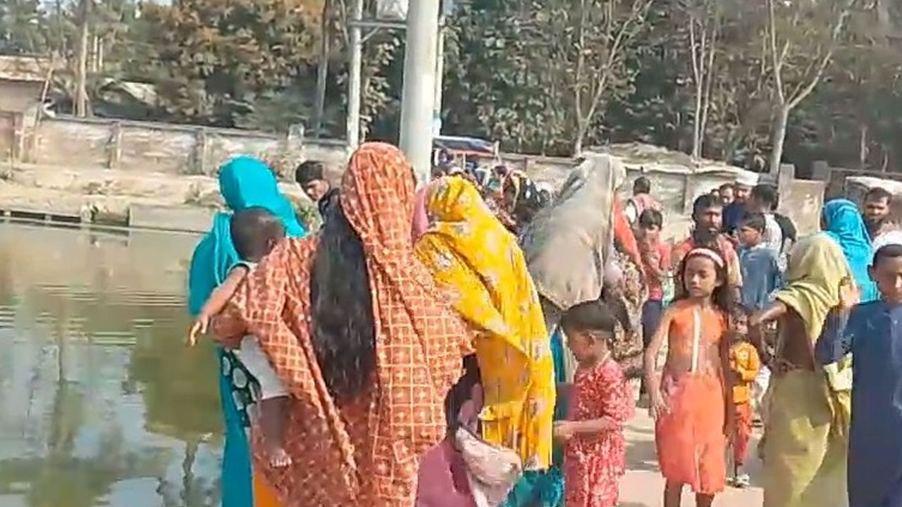 চুয়াডাঙ্গায় পুকুরে নবজাতকের মরদেহ উদ্ধার