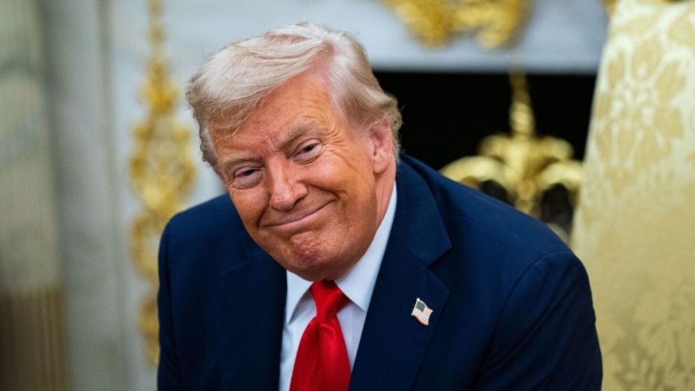 ট্রাম্পের দাবি, ২০০ শতাংশ শুল্কের হুমকিতে ভারত-পাকিস্তান যুদ্ধ থামে