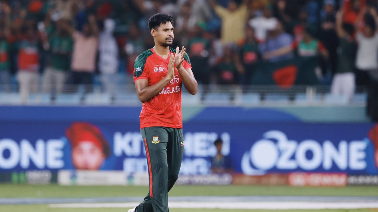 মুস্তাফিজ কেন্দ্রীয় চুক্তির ‘এ’ ক্যাটাগরিতে নেই কেন?