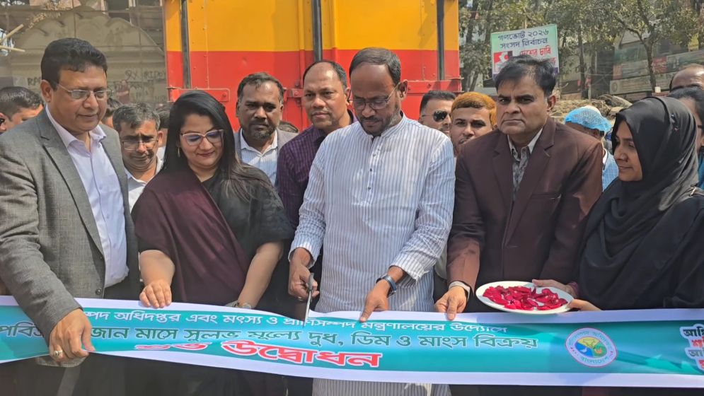 জেলা পর্যায়ে সুলভ মূল্যে খাদ্য বিক্রি শুরু, ১০ লাখ মানুষকে সহায়তা