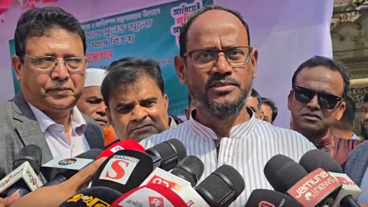 সুলভ মূল্যে খাদ্যসামগ্রী বিক্রয় কার্যক্রম শুরু, ১০ লাখ মানুষকে সহায়তা