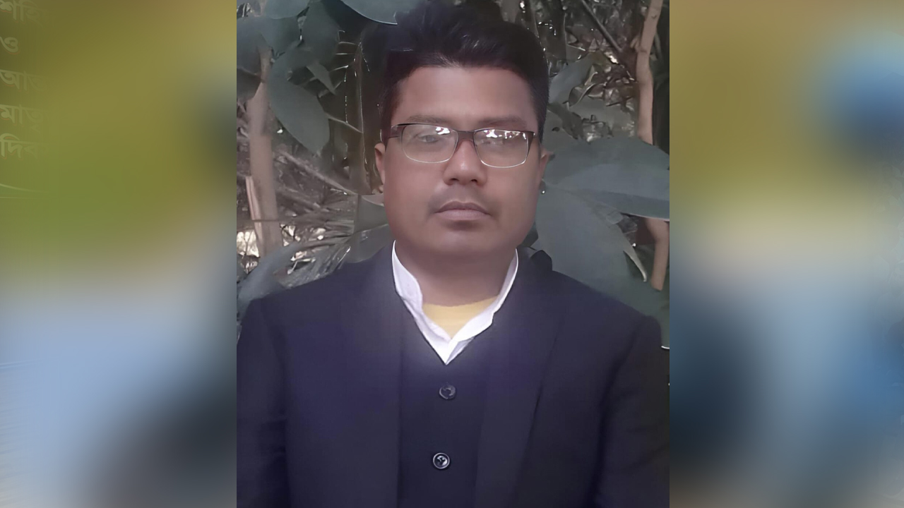 ফুলবাড়ীয়ায় শহীদ মিনারে ‘জয় বাংলা’ স্লোগান, পুলিশের সঙ্গে বাগবিতণ্ডা