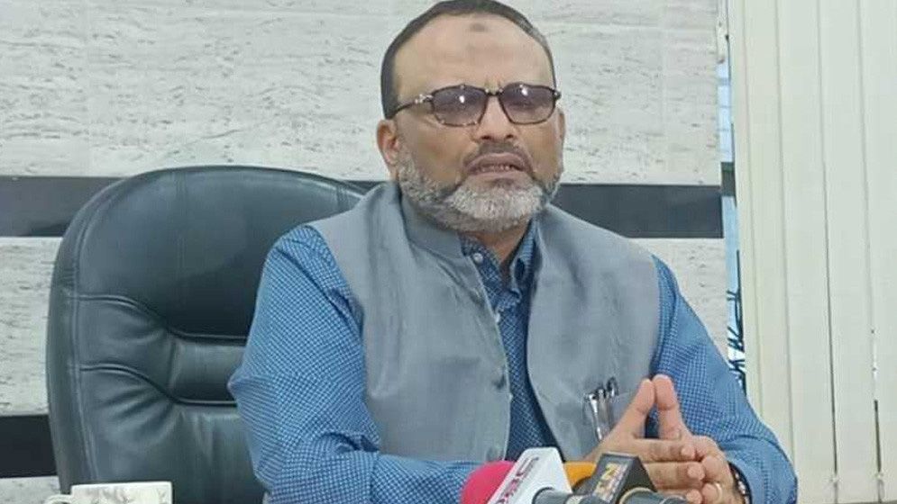 ঢাকা বিশ্ববিদ্যালয়ের উপাচার্য ড. নিয়াজ আহমদ খান পদত্যাগ করেছেন