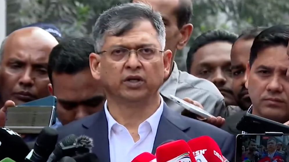 পুলিশের উচ্চপর্যায়ে রদবদল শুরু: স্বরাষ্ট্রমন্ত্রী