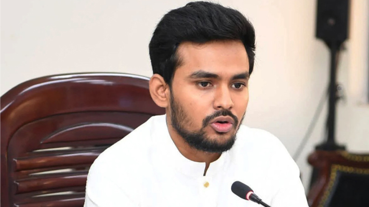 স্থানীয় সরকার নির্বাচনে দলীয় প্রতীক নিয়ে ইসির বক্তব্য বিভ্রান্তিকর: সাবেক উপদেষ্টা