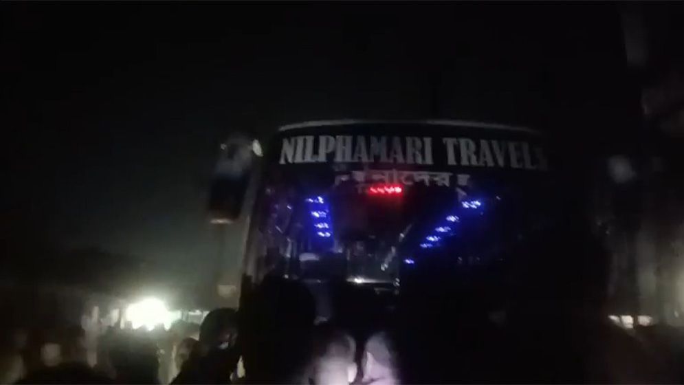 পঞ্চগড়ে বাসের ধাক্কায় মা ও মেয়ে নিহত