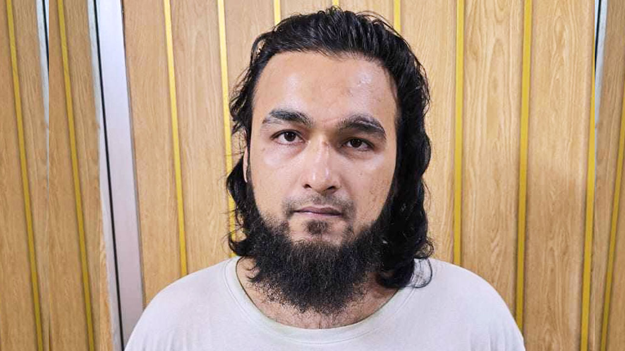 নোবেল গ্রেপ্তার, জামিন পেয়ে বক্তব্য দিয়েছেন