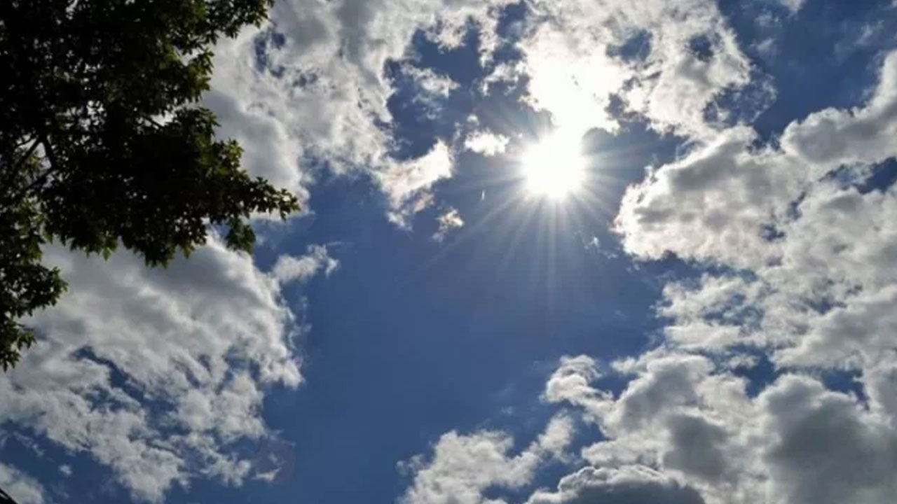 এ সপ্তাহে আবহাওয়া: দিন ও রাতে গরম, বৃষ্টির সম্ভাবনা কম