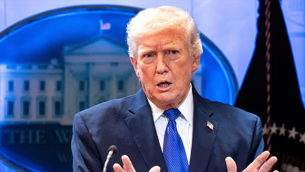 ইরানে হামলার পর ট্রাম্পকে নিয়ে মেদভেদেভের মন্তব্য