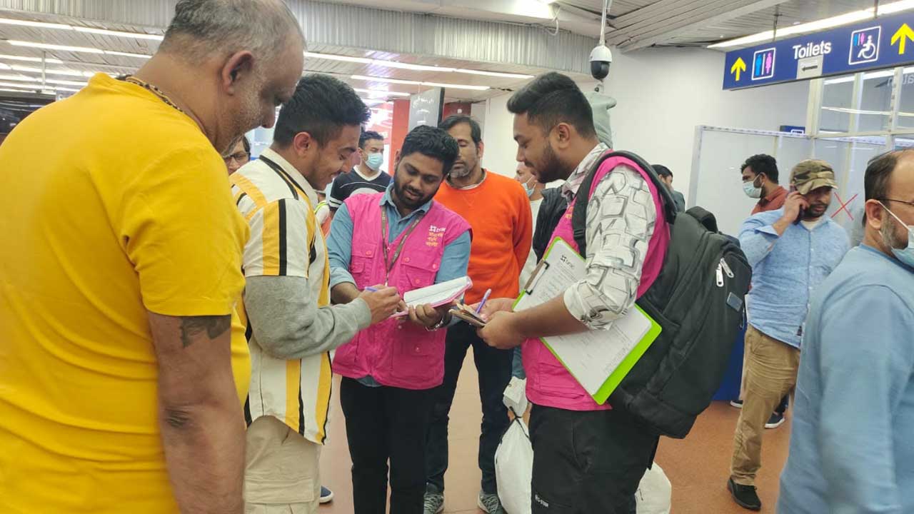 যুক্তরাষ্ট্র থেকে দেশে ফিরলেন ২৯ বাংলাদেশি নাগরিক