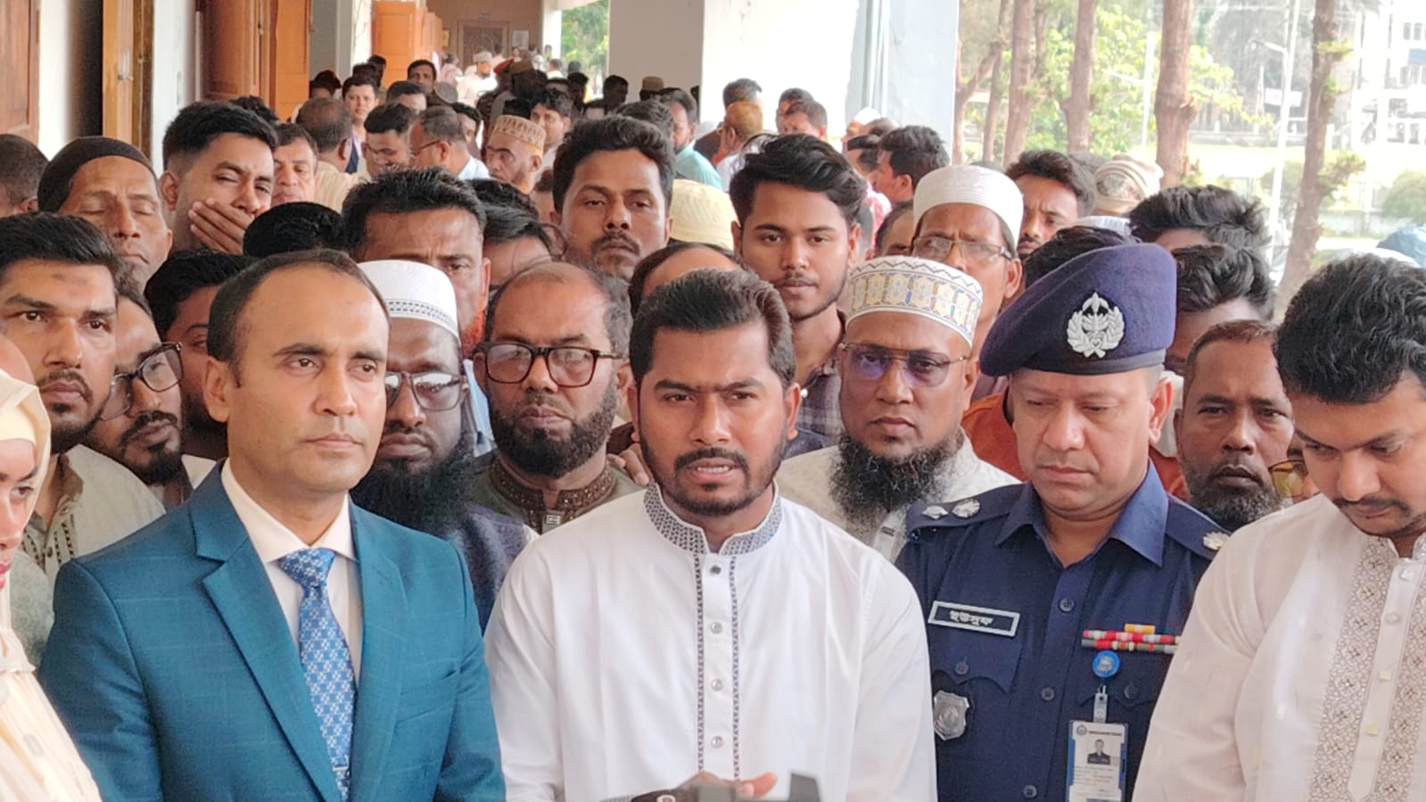 মধ্যপ্রাচ্যে ৪ বাংলাদেশি আহত, বড় ক্ষয়ক্ষতির খবর নেই