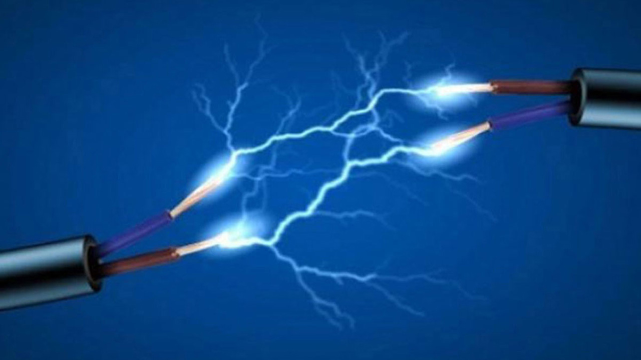 কদমতলীতে বিদ্যুৎস্পৃষ্টে ইলেকট্রিক মিস্ত্রির মৃত্যু