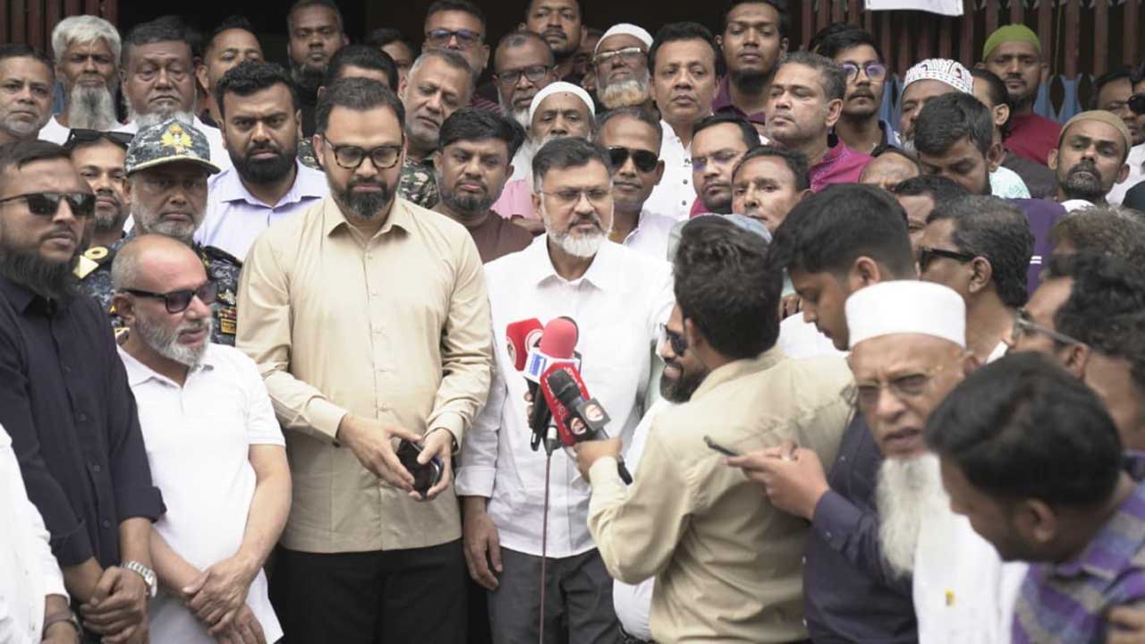 ঢাকার খালগুলো দ্রুত খনন ও পরিষ্কার করা হবে