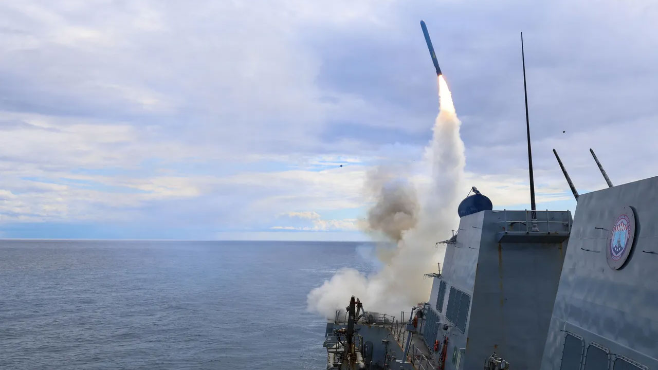 ইরানে মার্কিন ক্ষেপণাস্ত্রের মজুত কমে আসছে