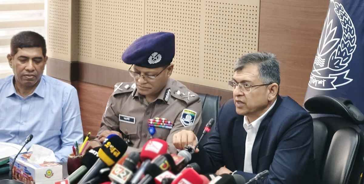 পুলিশের পোশাক পরিবর্তনে স্বরাষ্ট্রমন্ত্রীর গুরুত্বপূর্ণ বক্তব্য