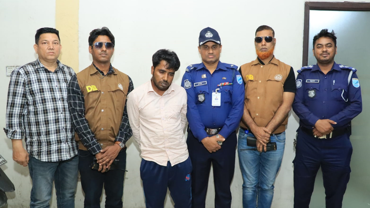 মেয়েকে হত্যা করে ‘অপহরণের নাটক’ সাজান বাবা