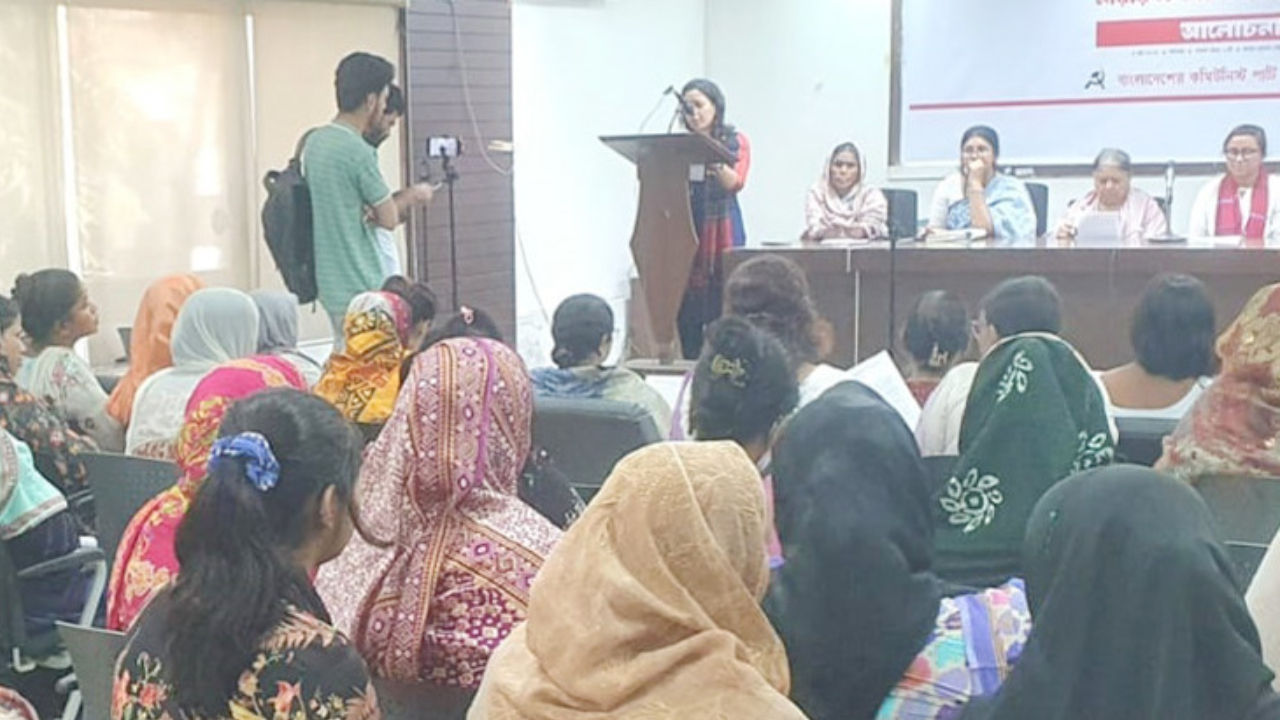 ‘পুরুষতান্ত্রিক দৃষ্টিভঙ্গিতেই সংসদে সংরক্ষিত নারী আসন নির্ধারিত হয়’