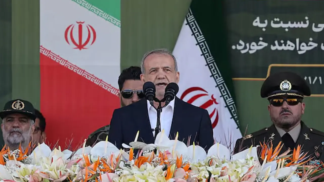 শত্রুকে এক ইঞ্চি জমিও দখল করতে দেবে না ইরান