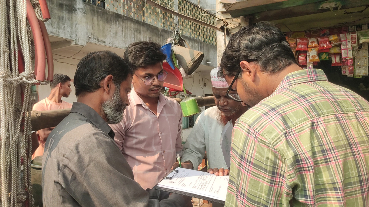 চৌগাছায় গুদামজাত ৬ হাজার লিটার জ্বালানি তেল জব্দ