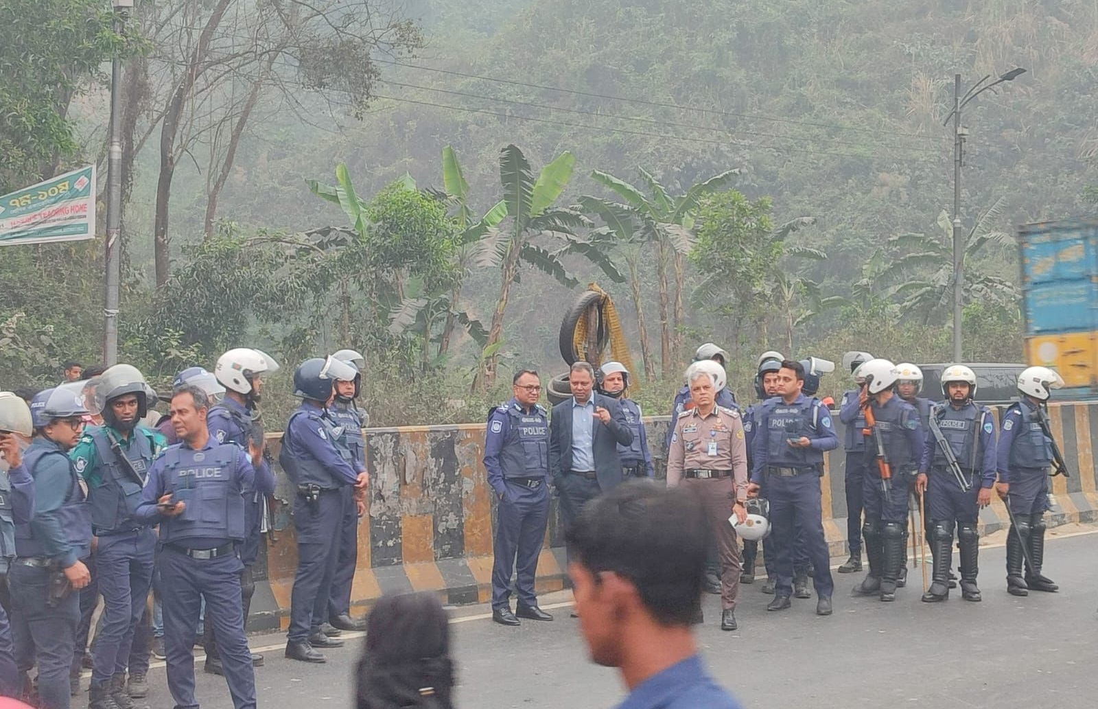 জঙ্গল সলিমপুরের পূর্ণ নিয়ন্ত্রণ নেওয়ার ঘোষণা ডিআইজির