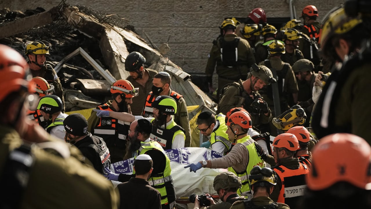 ইরানের ক্ষেপণাস্ত্র হামলায় ইসরাইলে নিহত ১, আহত কয়েকজন