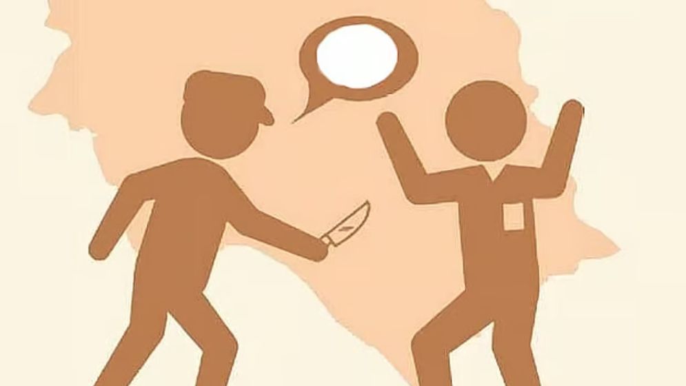 নারায়ণগঞ্জে এএসআইকে ছিনতাই, পিস্তল লুট