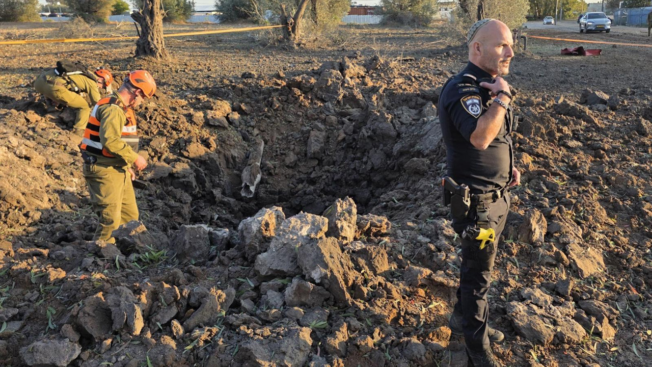 লেবানন থেকে ইসরায়েলে মিসাইল হামলায় ১৬ জন আহত
