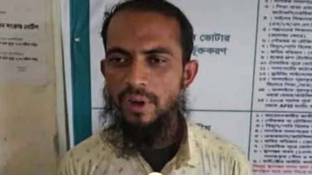 ভোলায় মৃত পরিচয়ে জীবিত কৃষক নাগরিক সেবা থেকে বঞ্চিত