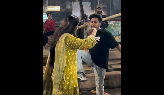 টিএসসিতে ২ নারীকে হেনস্তা: ঢাবির ৩ শিক্ষার্থীকে সাময়িক বহিষ্কার