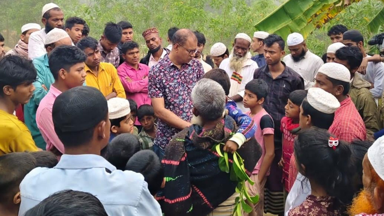 কক্সবাজারে সেহেরির সময় গৃহবধূর রক্তাক্ত মরদেহ উদ্ধার