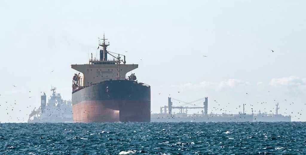ভারতীয় জাহাজকে হরমুজ প্রণালী অতিক্রমের অনুমতি দিলো ইরান