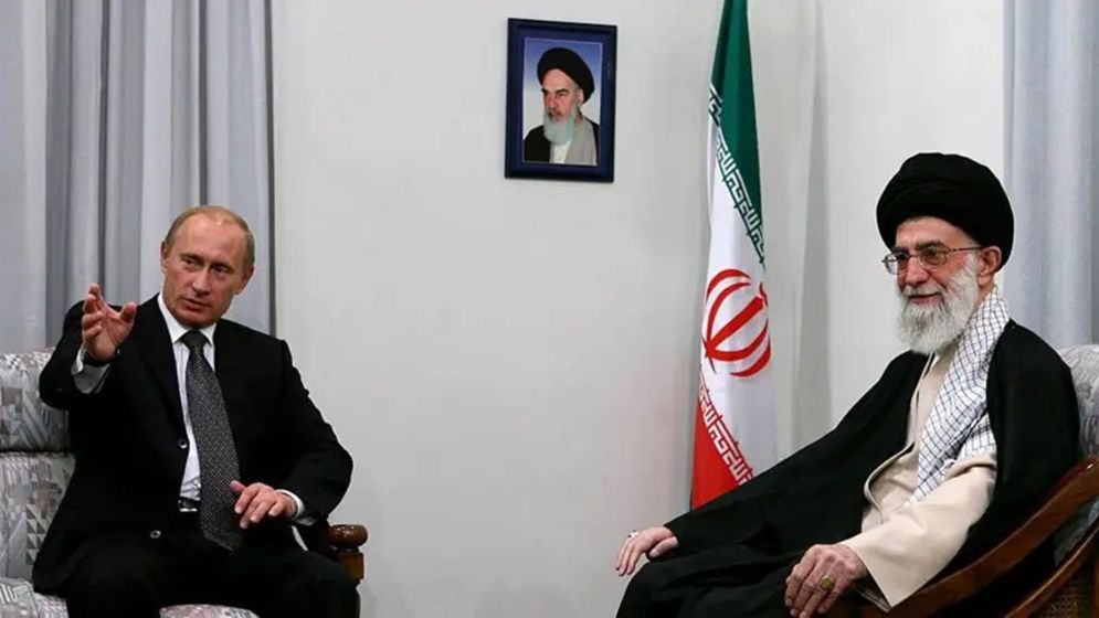 পুতিনের নীরবতা: খামেনির হত্যাকাণ্ডে দায়ীদের সম্পর্কে অজ্ঞতা