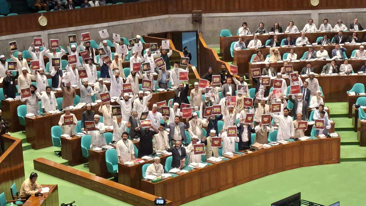 রাষ্ট্রপতি ভাষণের সময় বিরোধী দলের ওয়াকআউট