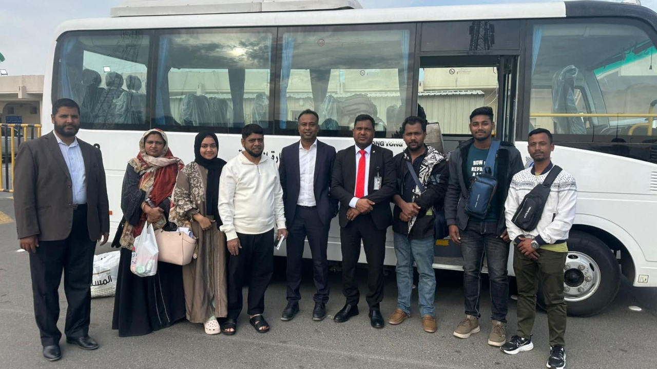 কুয়েত দূতাবাসের সহযোগিতায় দেশে ফিরছেন আটকে পড়া বাংলাদেশিরা